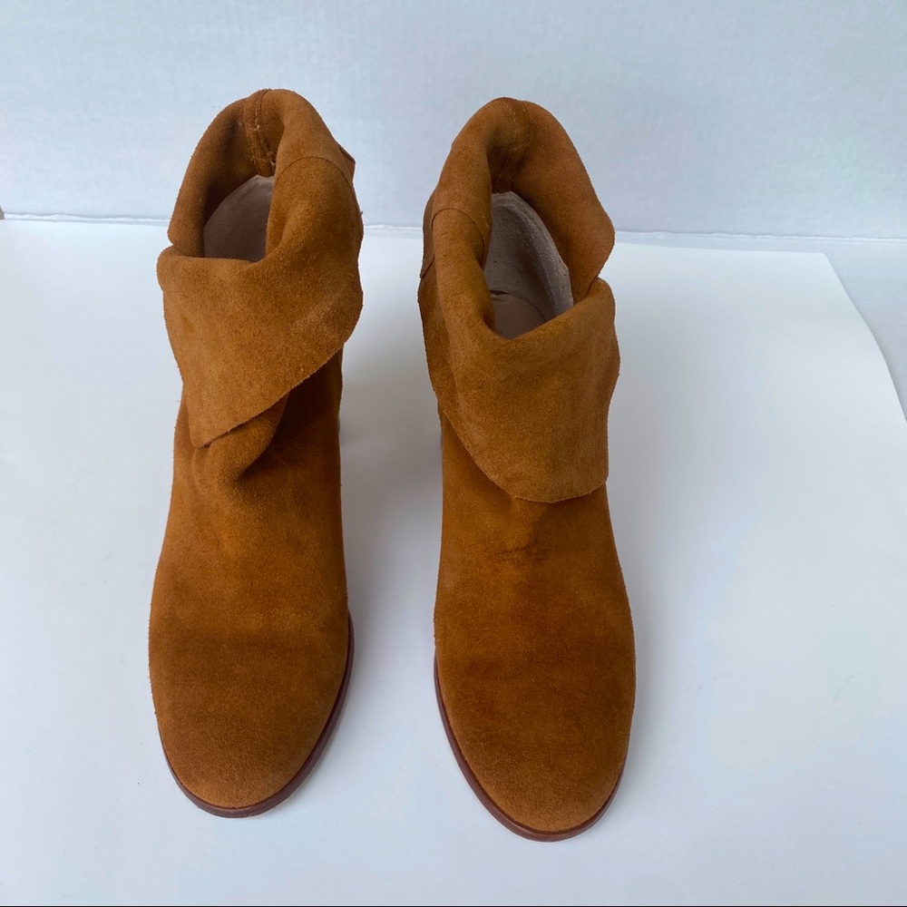 Pour La Victoire Camel Cognac Fold Over Top Booties Size 9 Block Heel - Picture 10 of 10